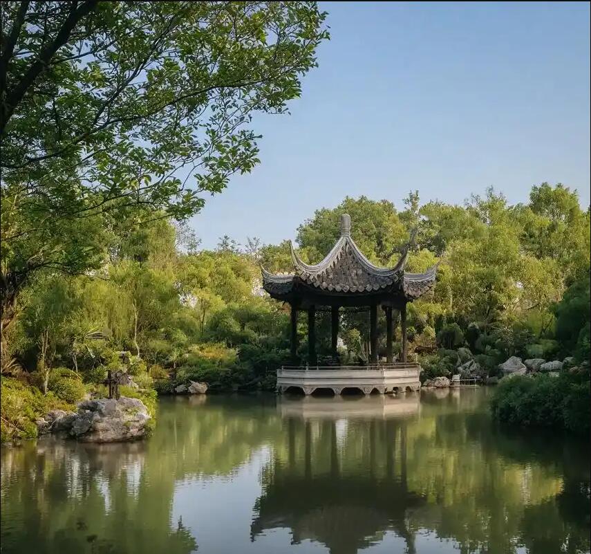 青海距离餐饮有限公司